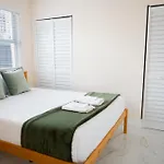 Central Getaway In Little Havana Near Airport, Wynwood, Calle 8 Brickell, Coral Gables And More , Fenced Parking