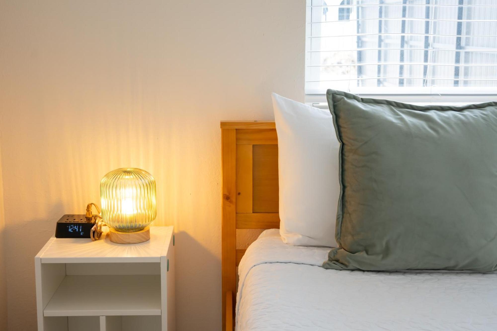 Getaway In Little Havana Near Airport, Wynwood, Calle 8 Brickell, Coral Gables And , Fenced Parking Miami